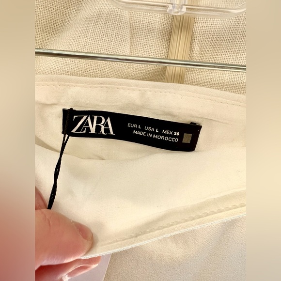 ZARA NEW BOX PLEAT MINI SKIRT - Picture 3 of 4